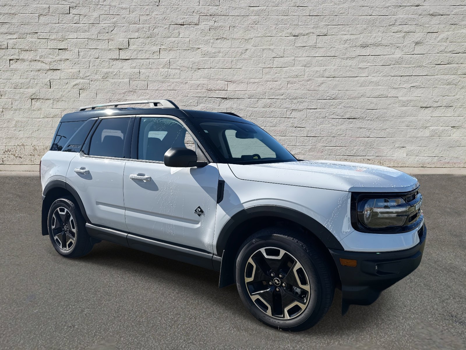 2024 Ford Bronco Sport Outer Banks photo 3
