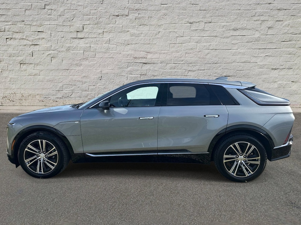 Certified 2025 CADILLAC LYRIQ Luxury 1 SUV