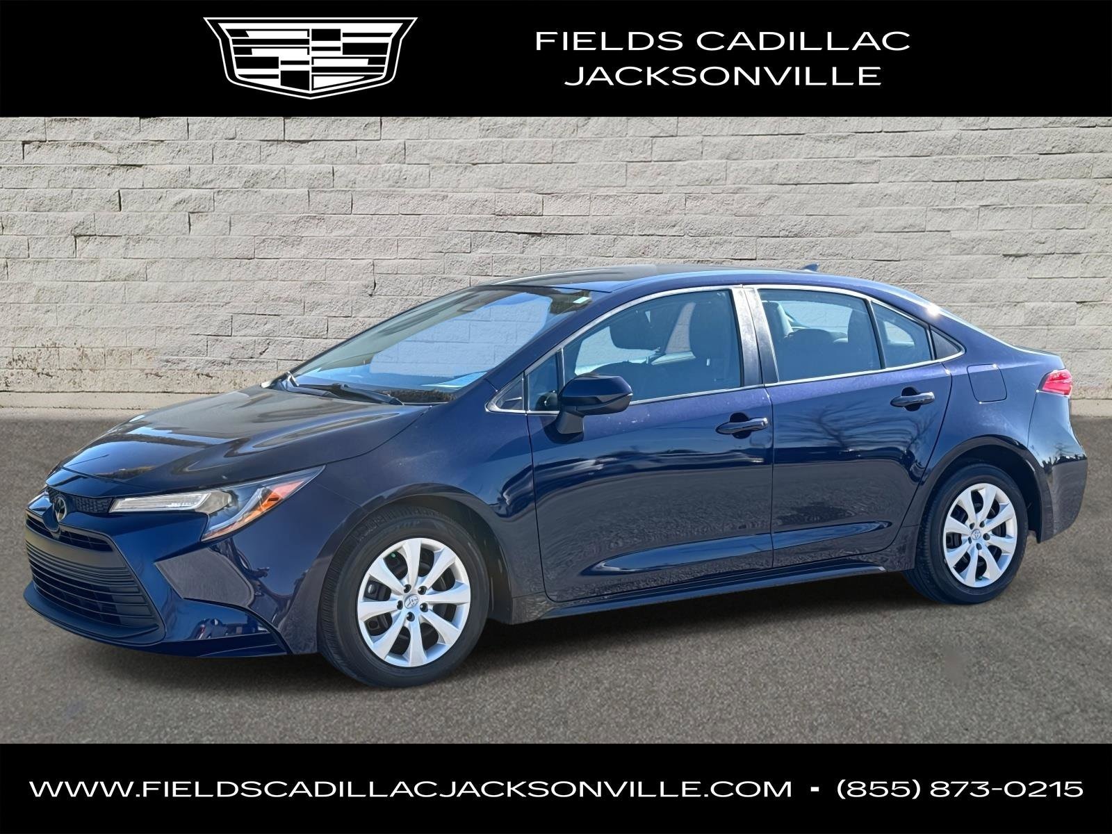 2024 Toyota Corolla LE's photo