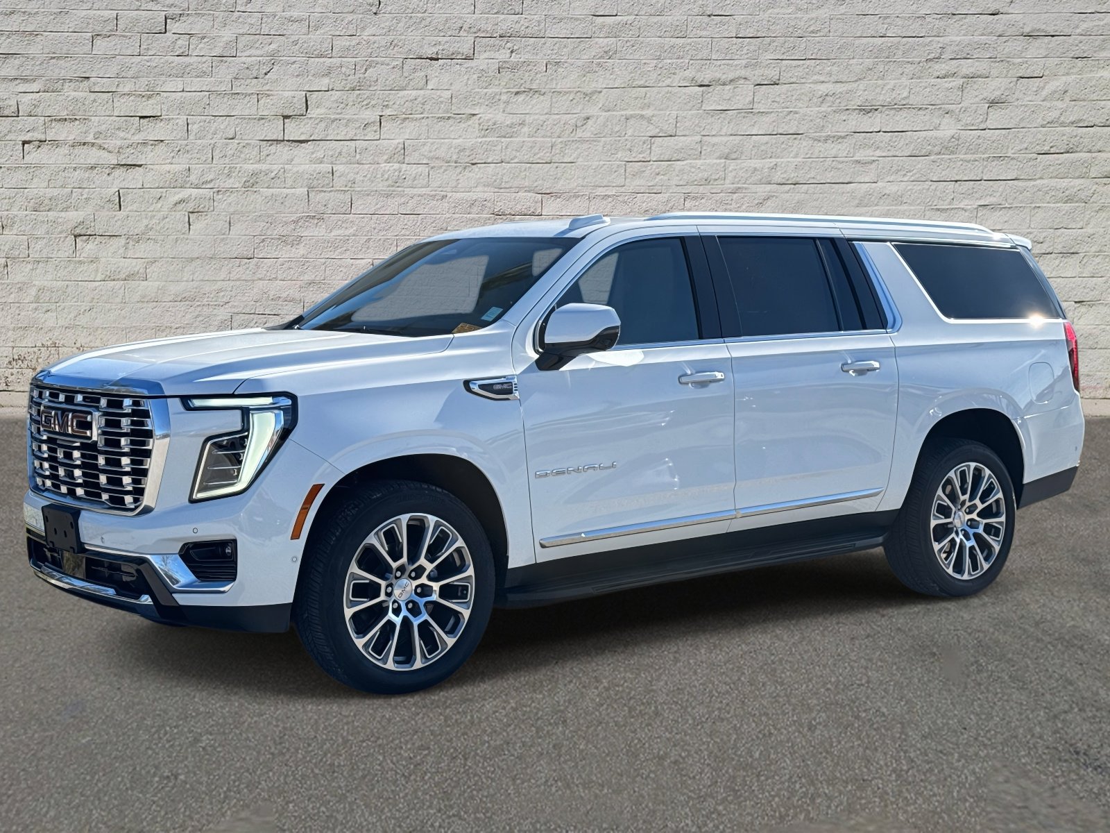 2025 GMC Yukon XL Denali's photo