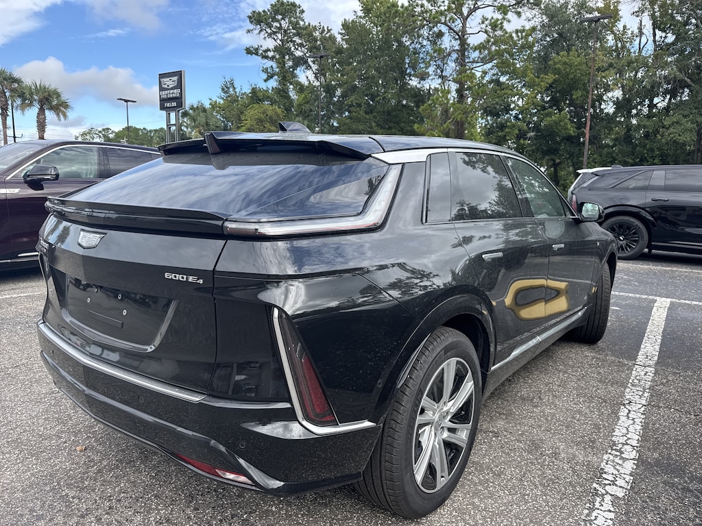 Used 2024 CADILLAC LYRIQ Tech SUV