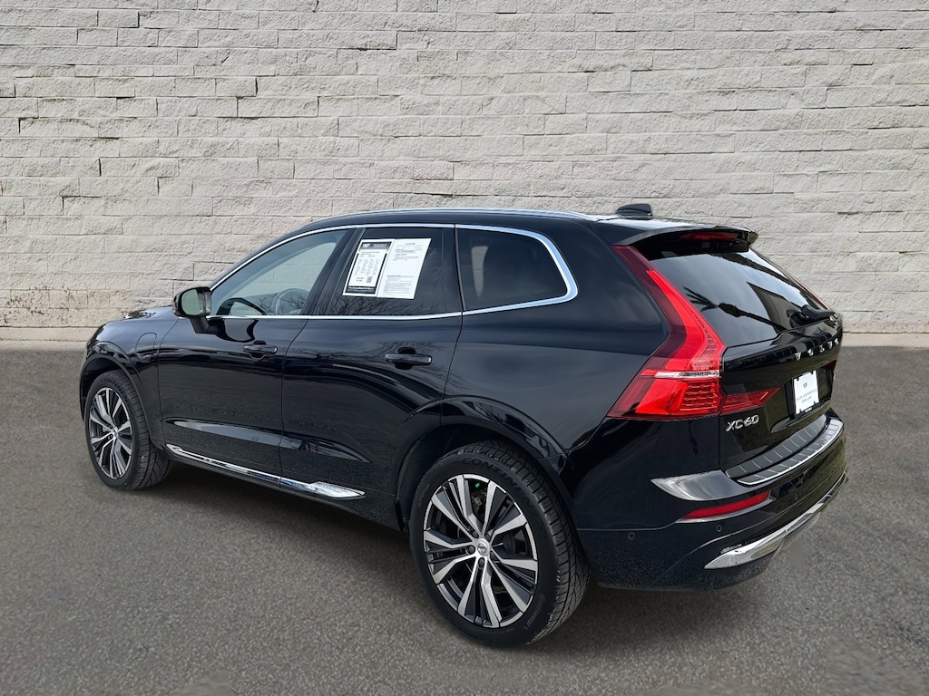 Used 2022 Volvo XC60 Recharge Plug-In Hyb Inscription Expression