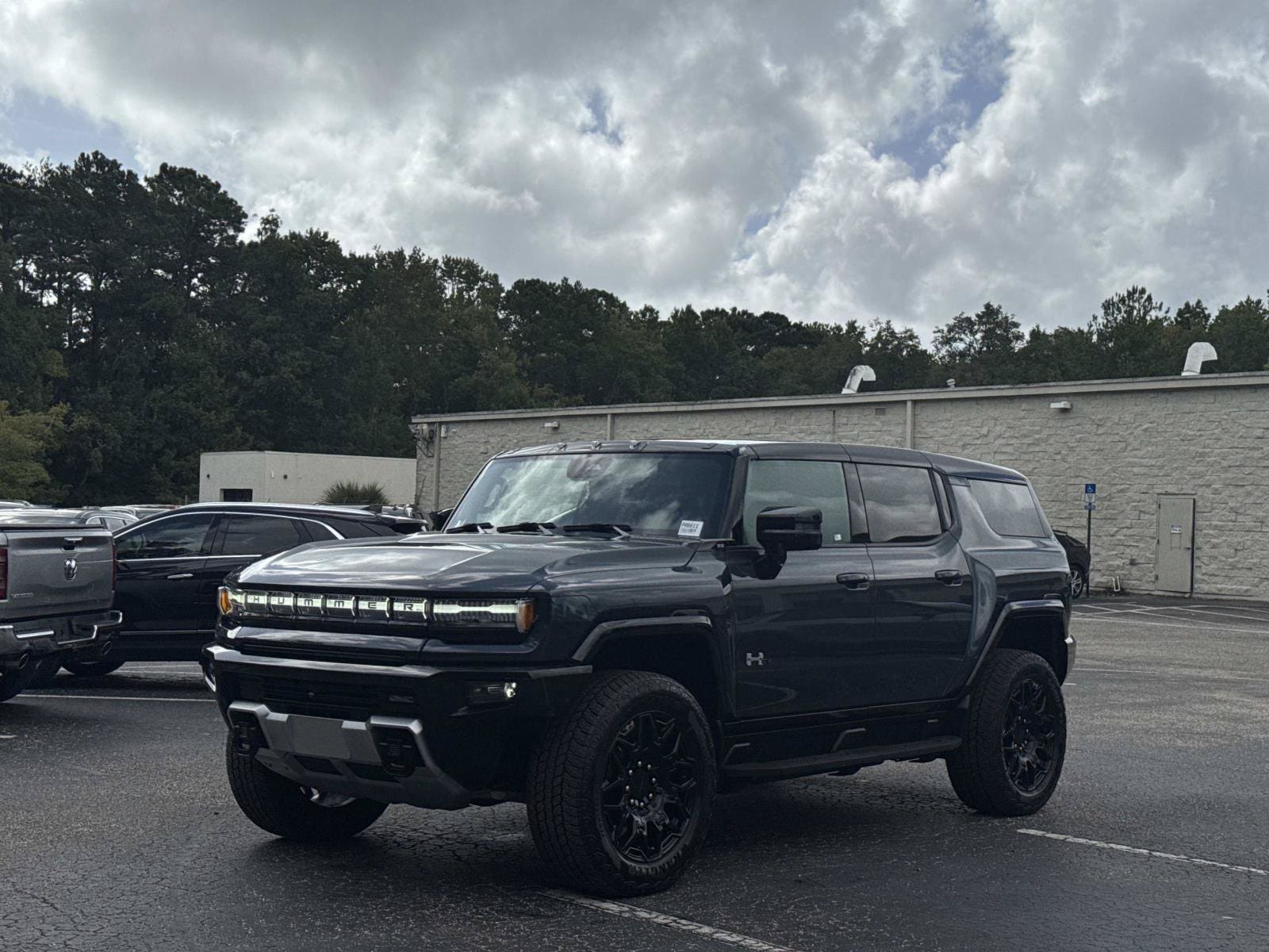 2026 GMC HUMMER EV