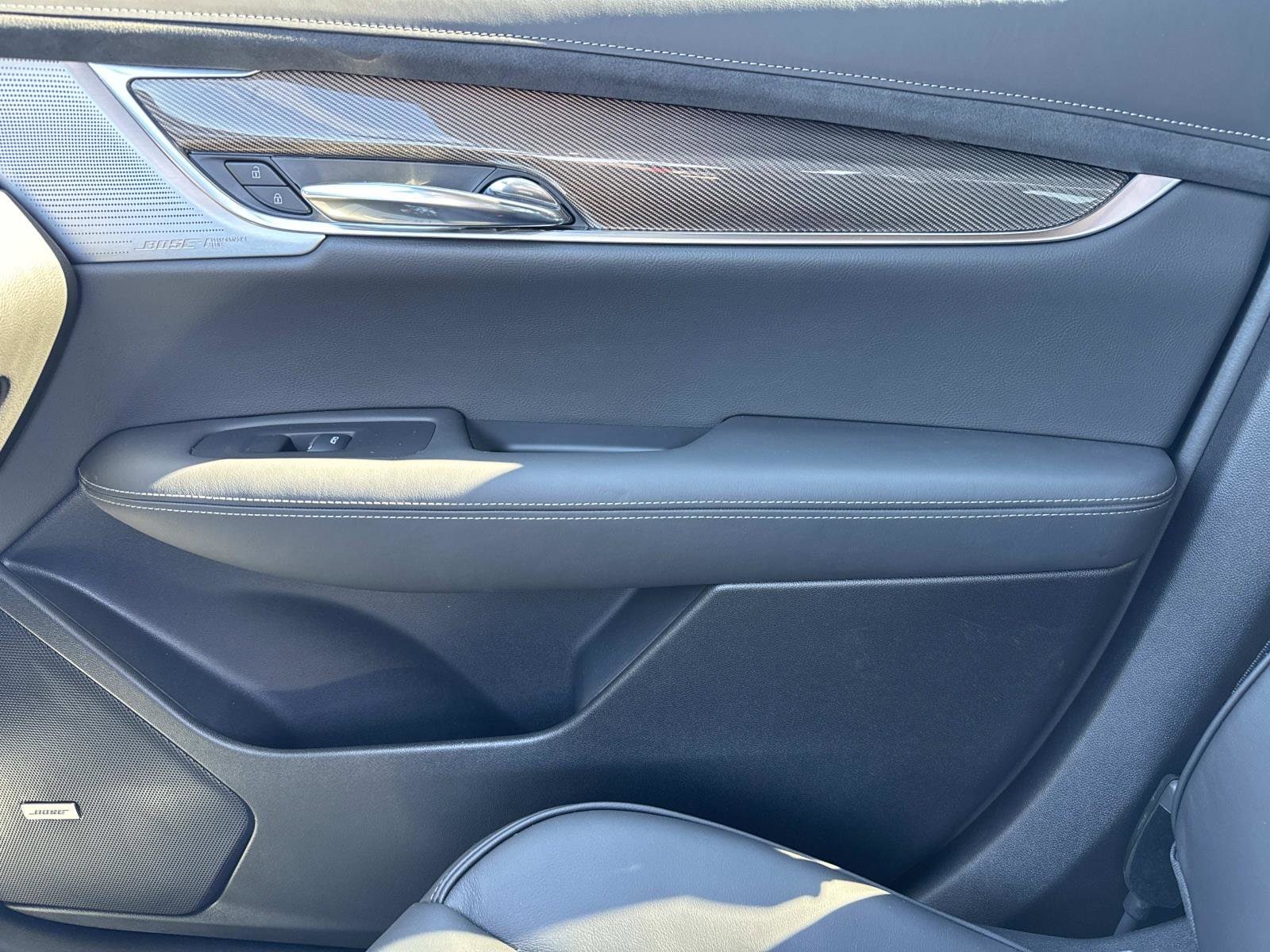 2025 Cadillac XT6 Premium Luxury - Photo 27