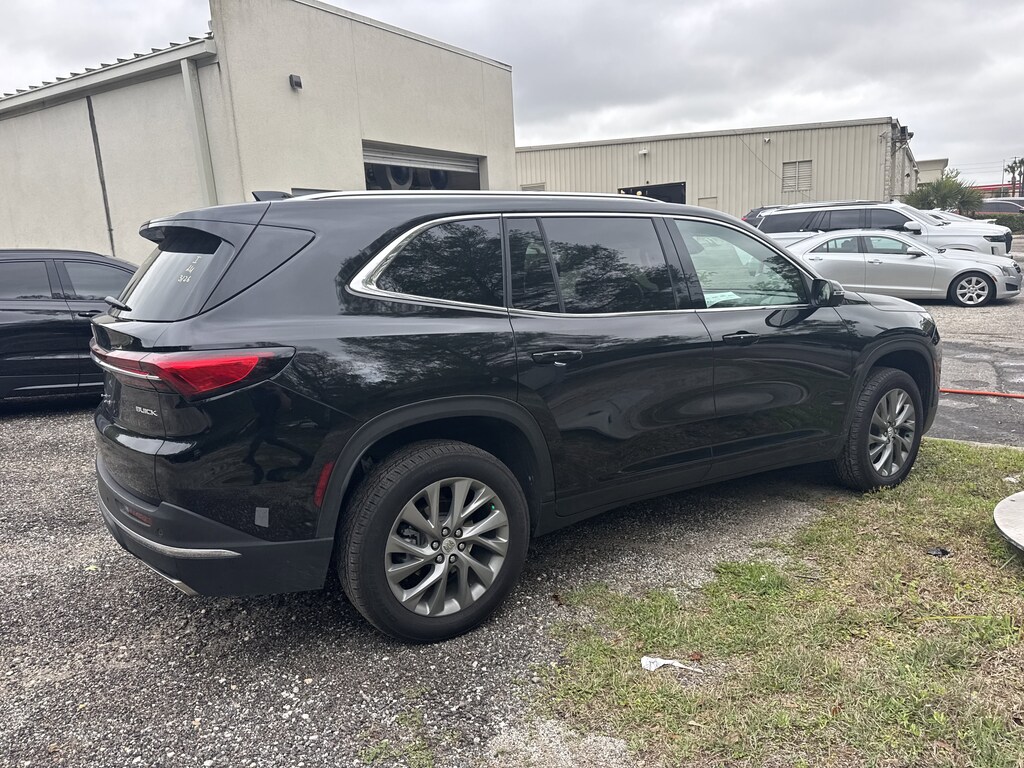 Used 2025 Buick Enclave Preferred SUV