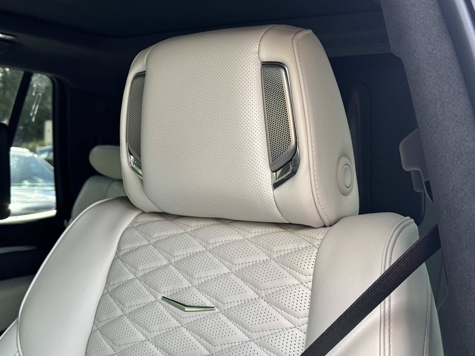 2026 Cadillac Escalade Platinum Sport - Photo 13