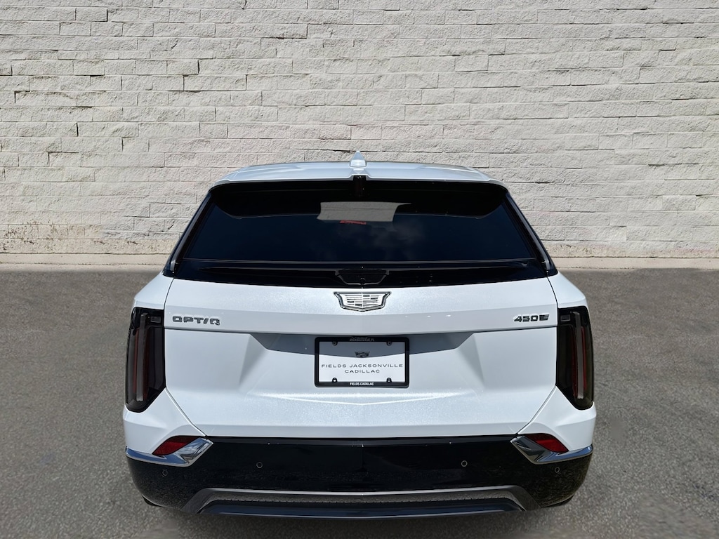 New 2026 CADILLAC OPTIQ Premium Luxury SUV