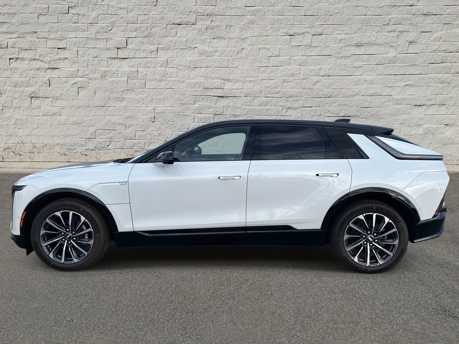 Certified 2025 Cadillac LYRIQ Sport 1 with VIN 1GYKPURK9SZ300189 for sale in Jacksonville, FL