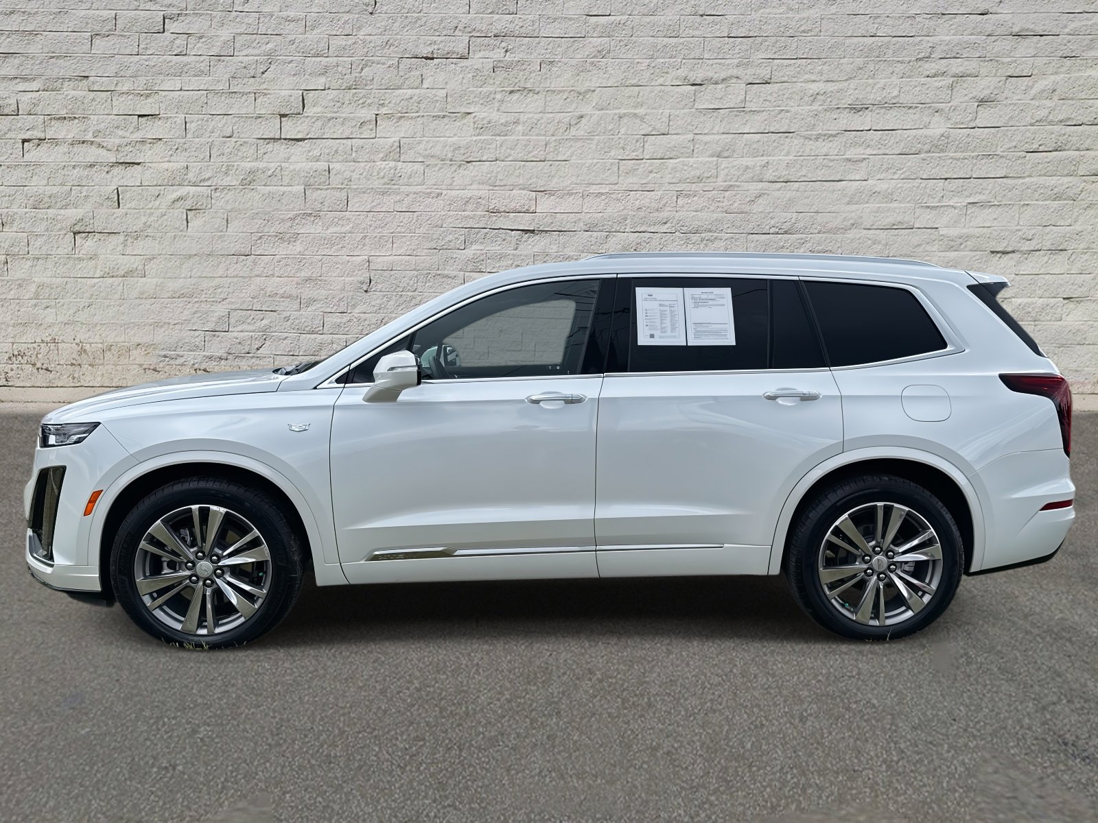 2025 Cadillac XT6 Premium Luxury photo 2