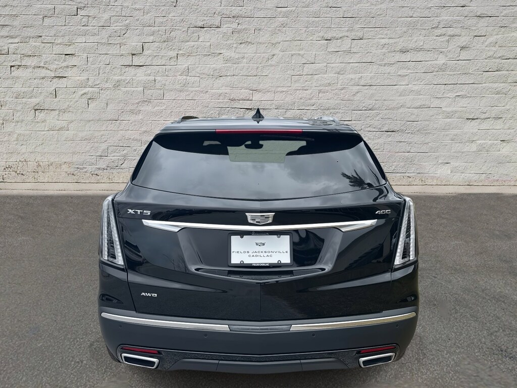 New 2025 CADILLAC XT5 Sport SUV