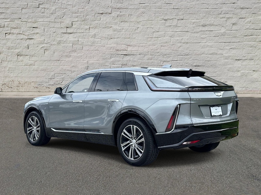 Certified 2024 CADILLAC LYRIQ Luxury 2 SUV