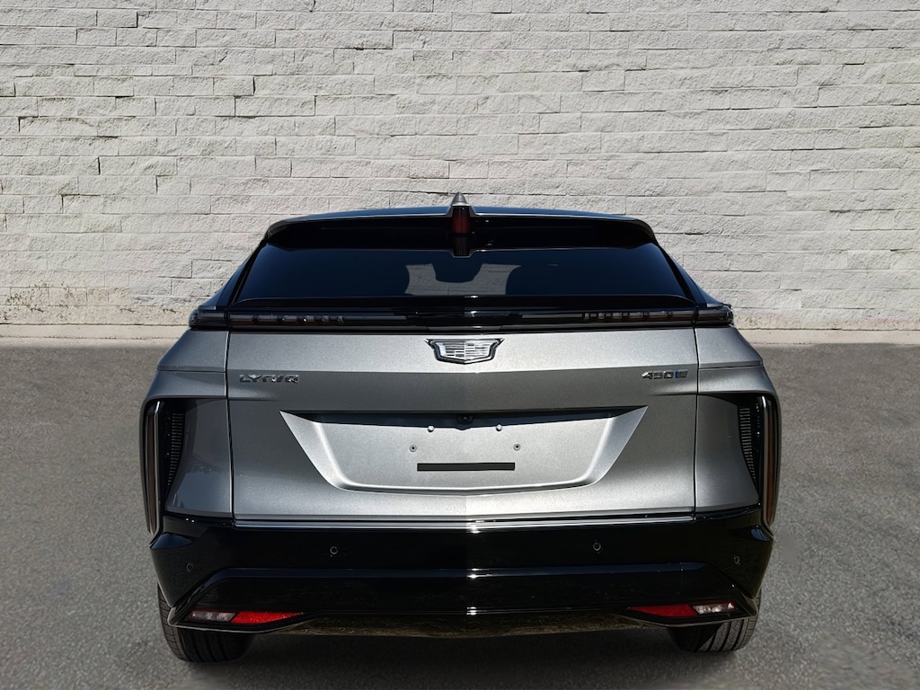 New 2025 CADILLAC LYRIQ Luxury 1 SUV