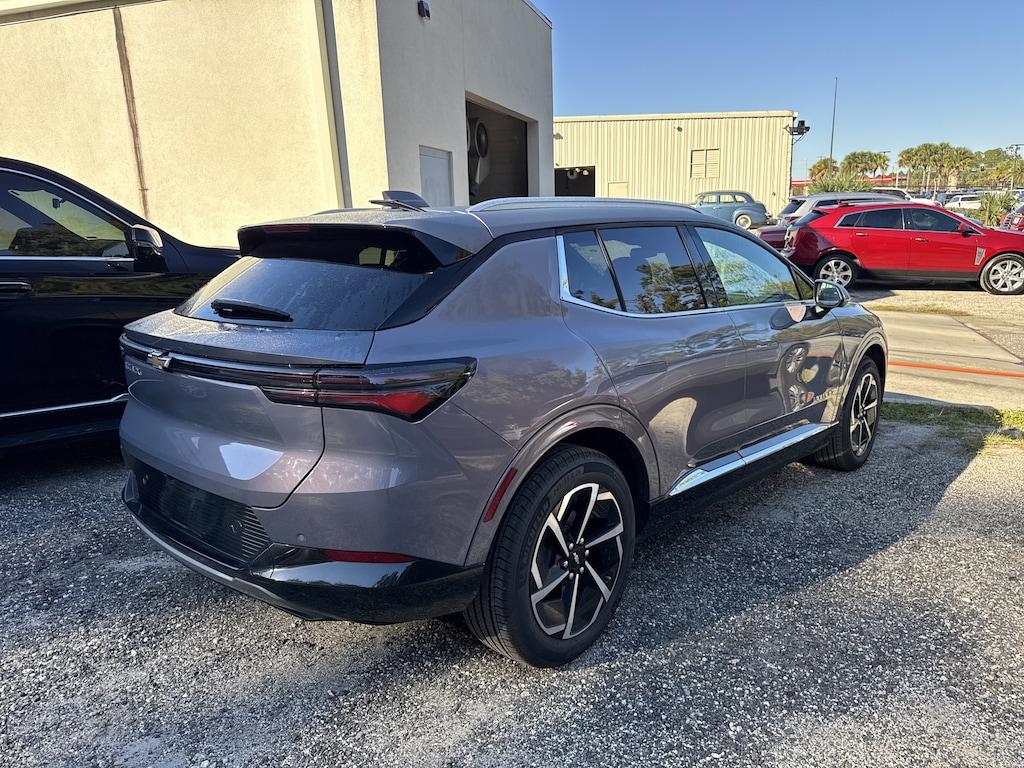 Used 2025 Chevrolet Equinox EV LT SUV