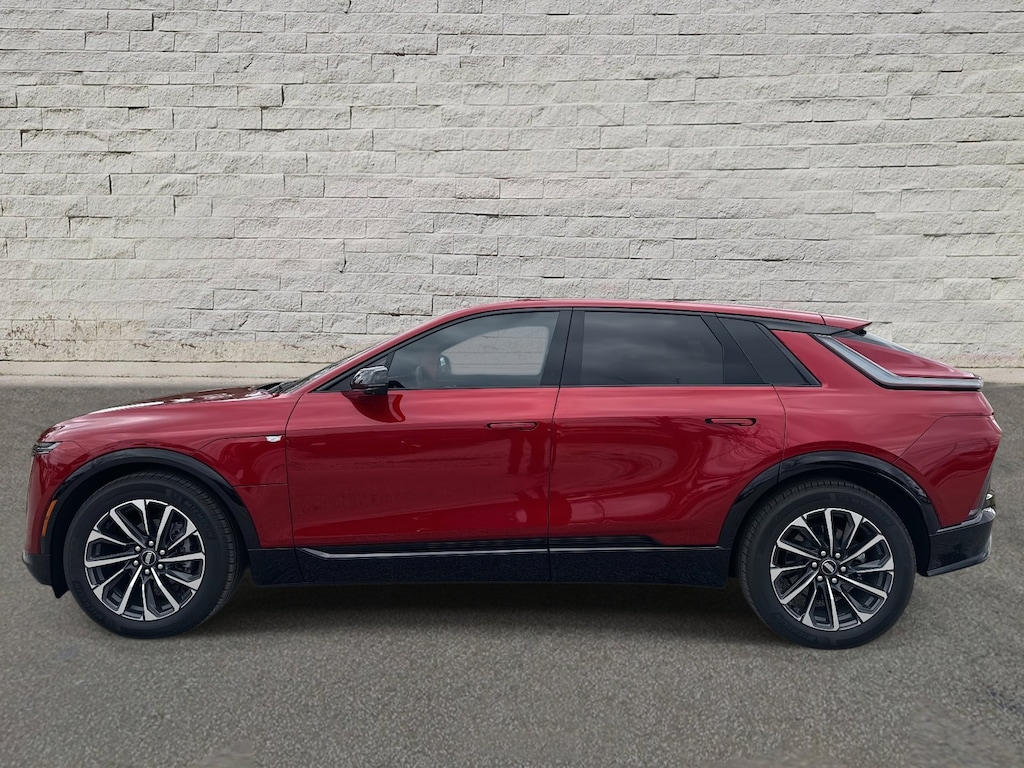 New 2025 CADILLAC LYRIQ Sport 2 SUV