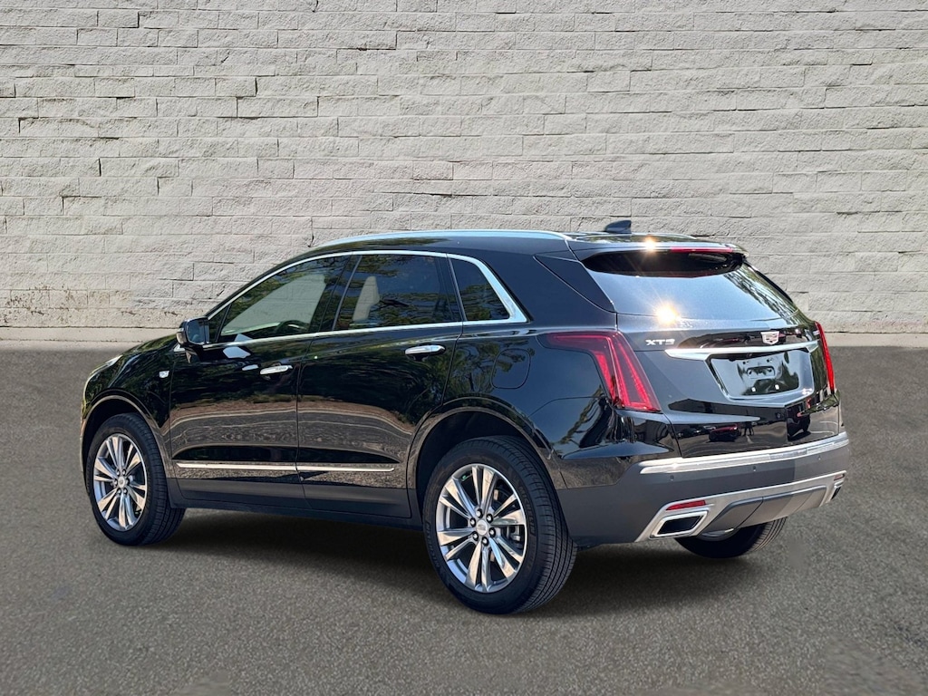 Used 2025 CADILLAC XT5 Premium Luxury SUV