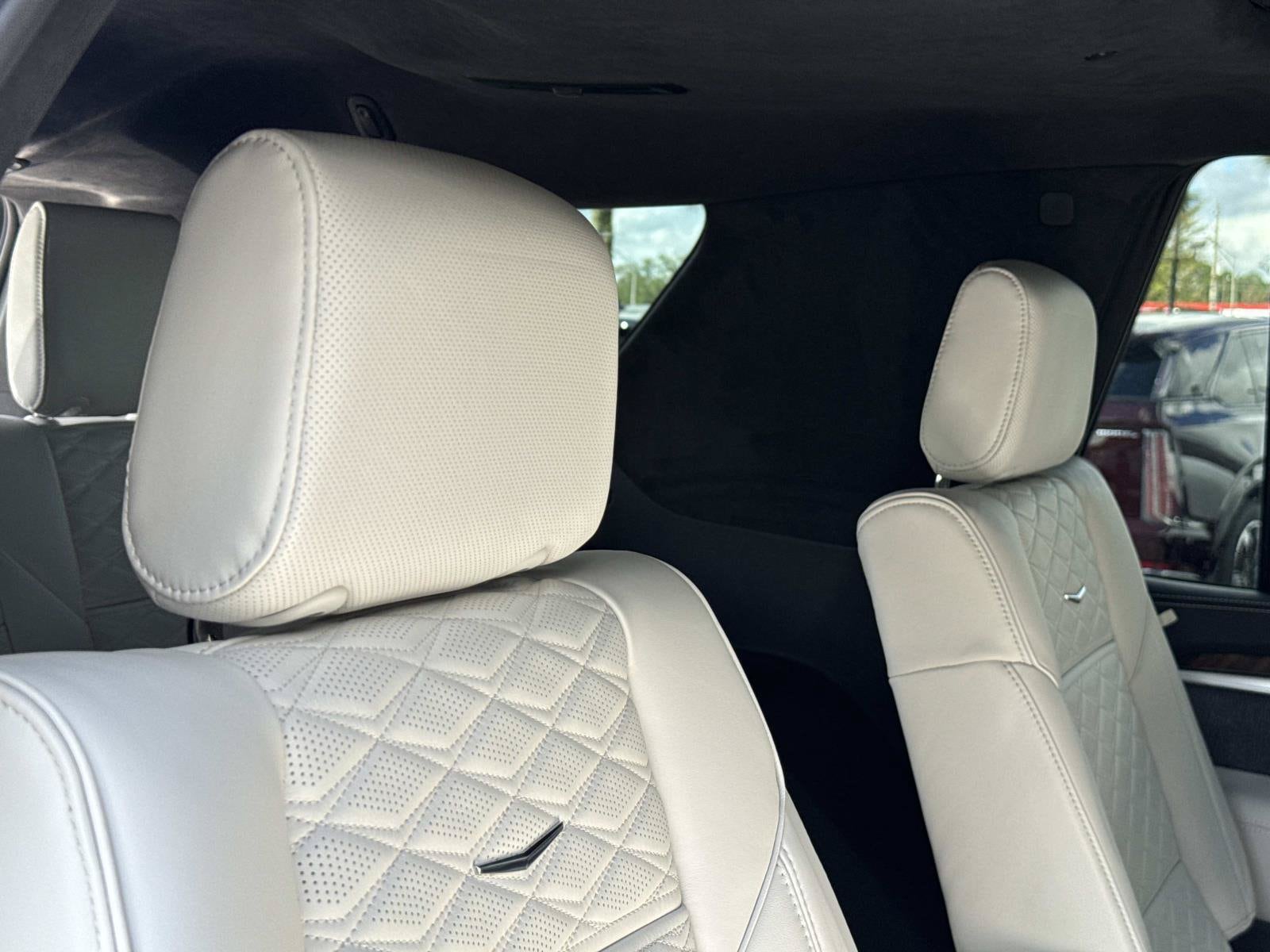 2026 Cadillac Escalade Platinum Sport - Photo 24