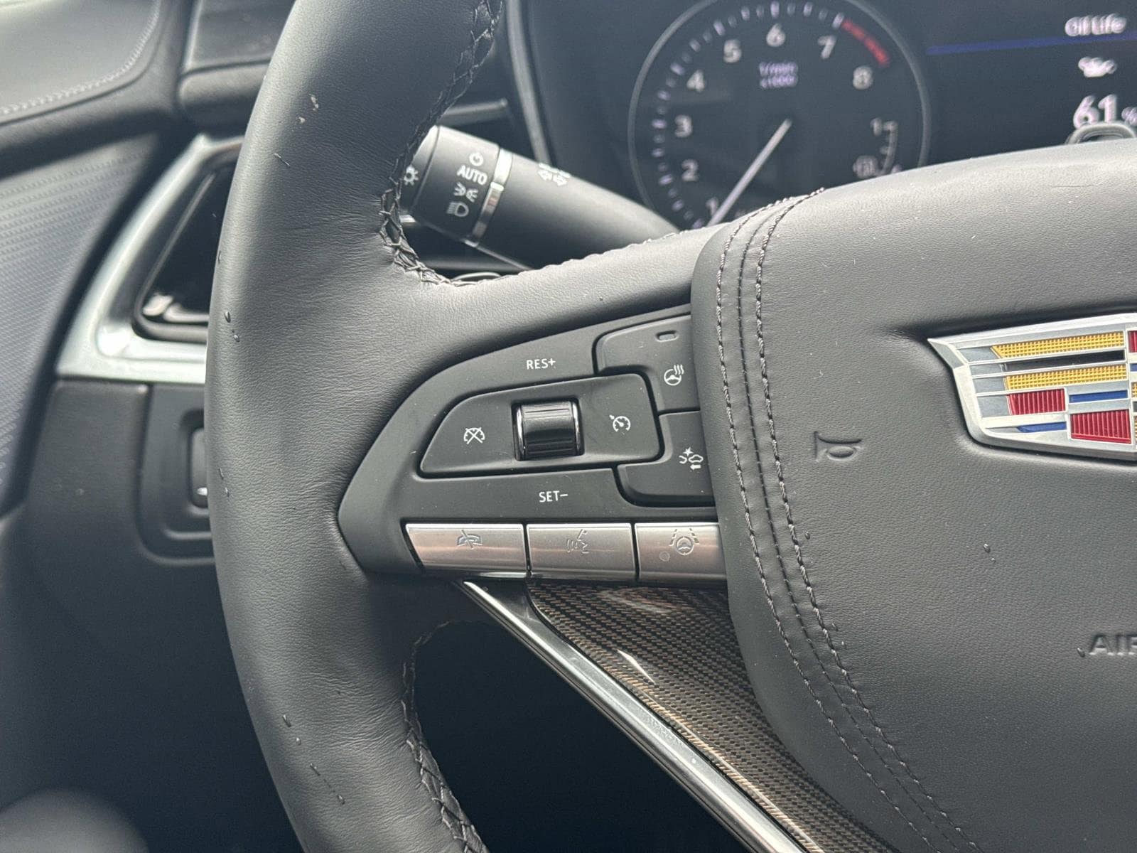 2025 Cadillac XT6 Premium Luxury - Photo 30