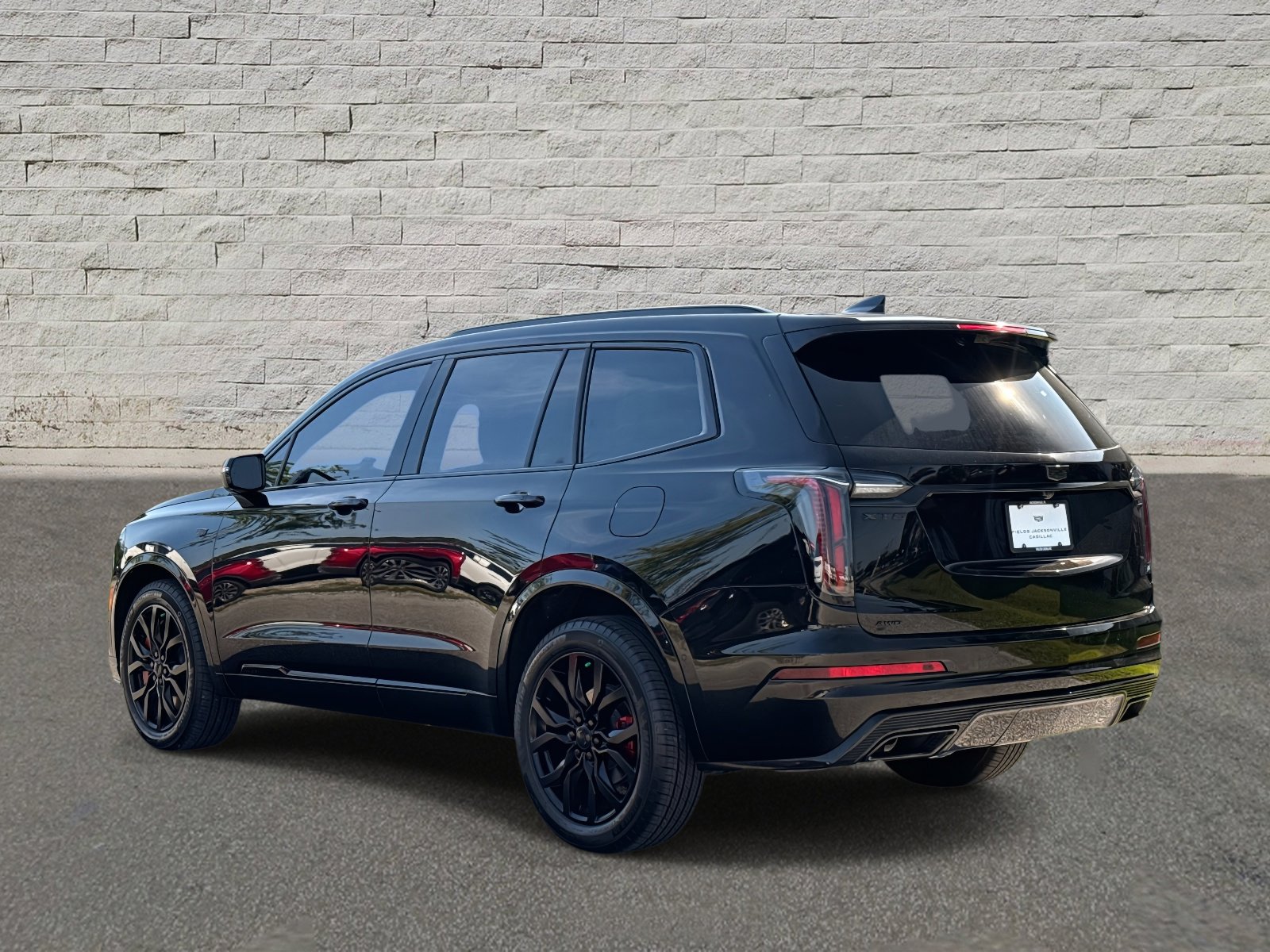 2024 Cadillac XT6 Sport photo 3
