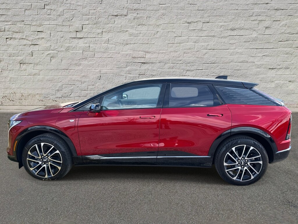 New 2026 CADILLAC OPTIQ Premium Sport SUV