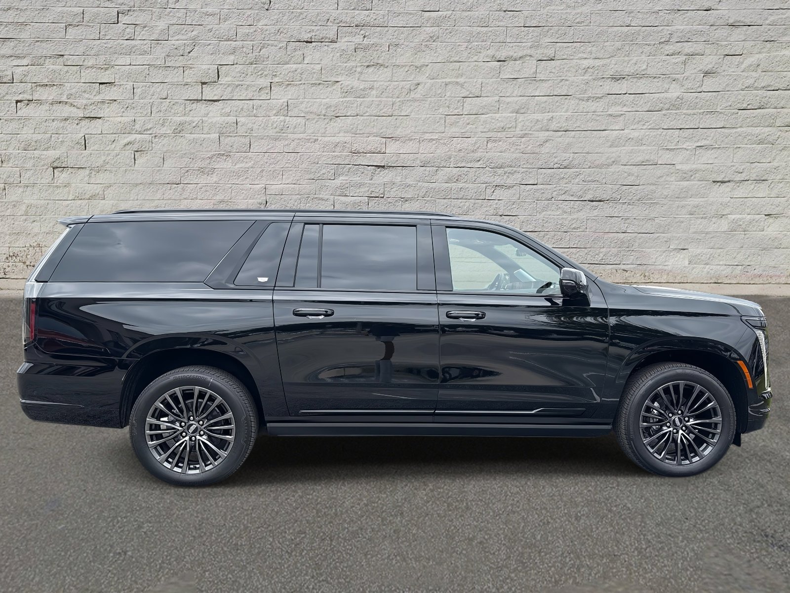 2026 Cadillac Escalade ESV Platinum Sport photo 4