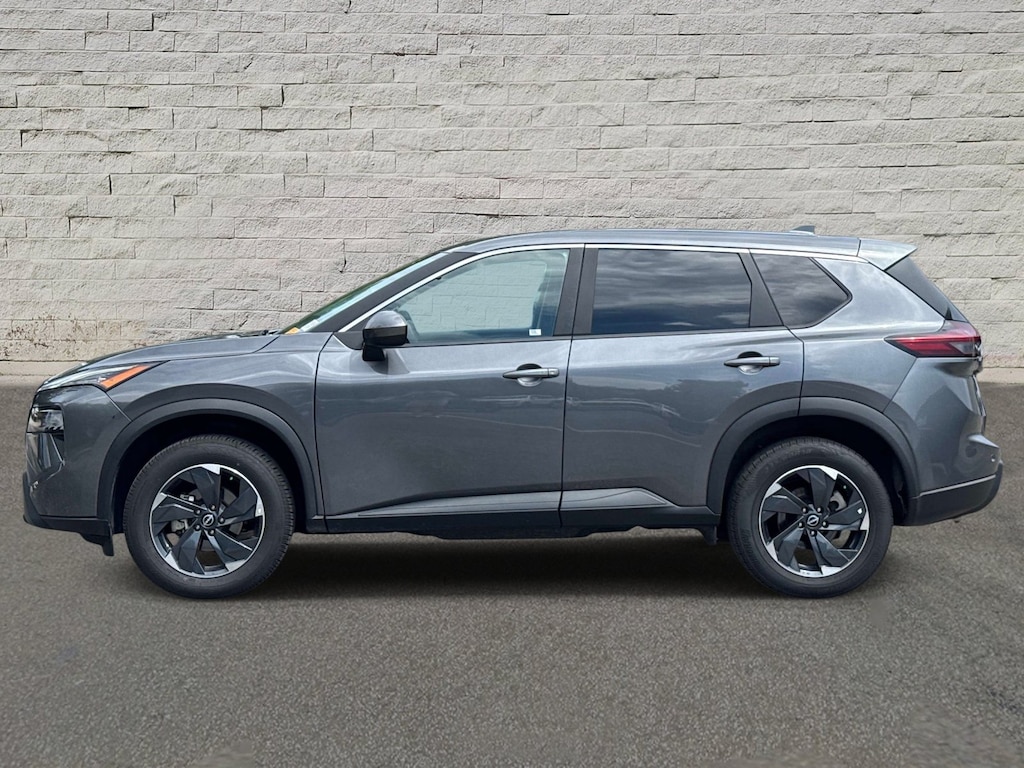 Used 2025 Nissan Rogue SV