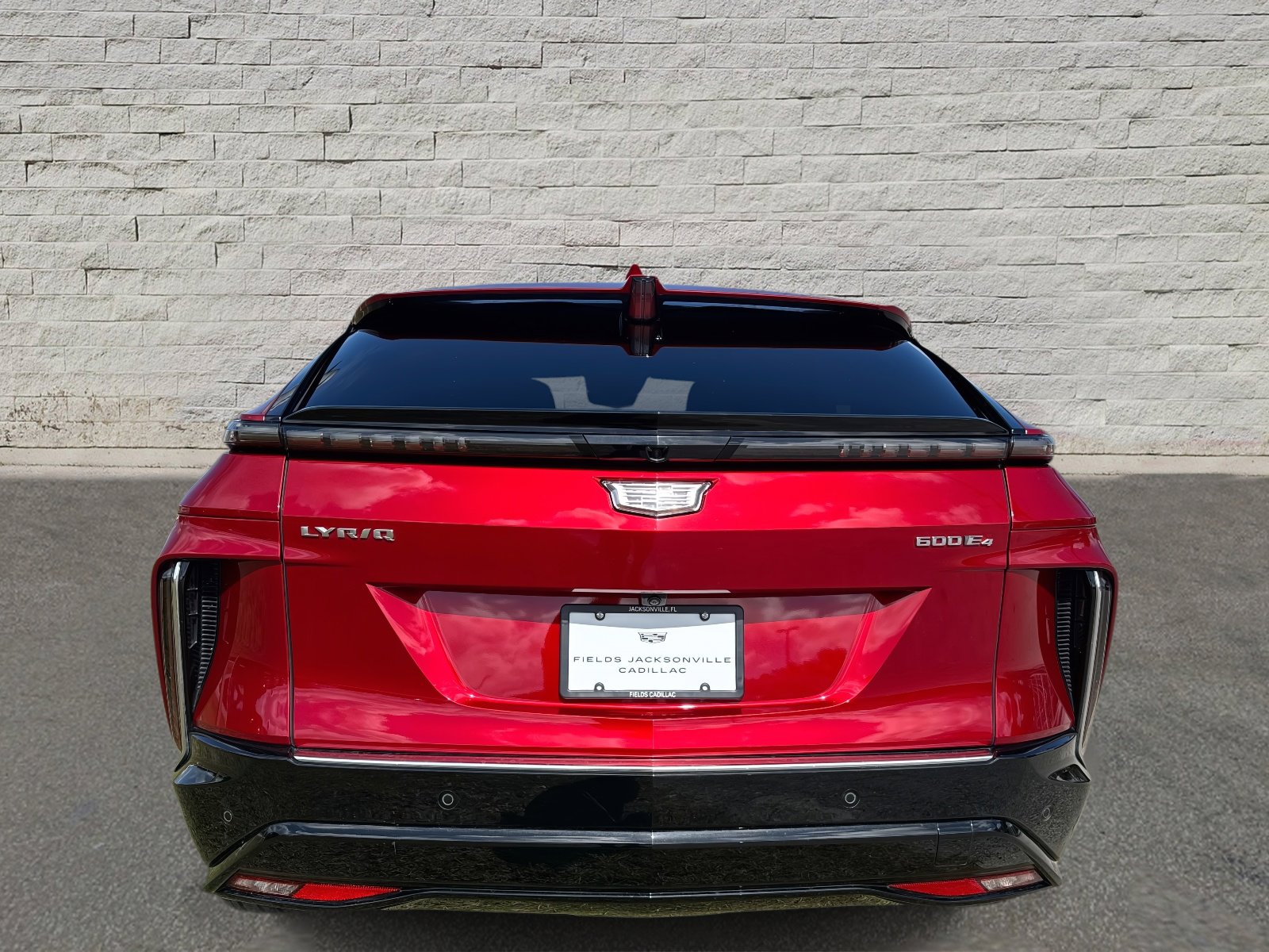 2024 Cadillac Lyriq Luxury photo 4