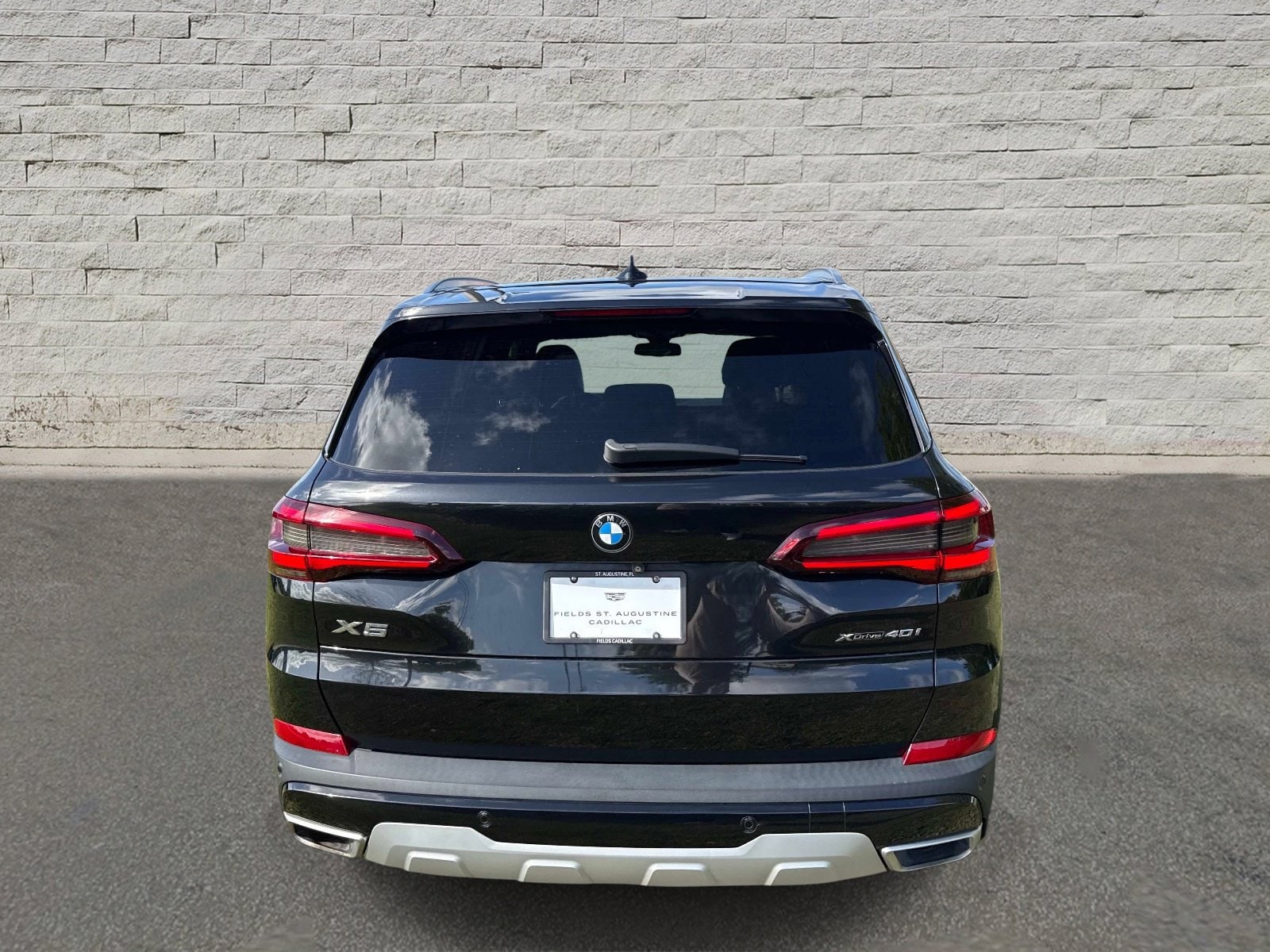 View vehicle photo 6