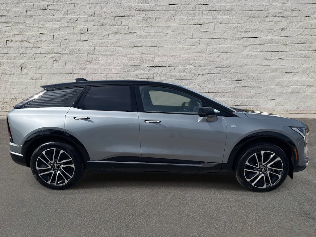 New 2026 CADILLAC OPTIQ Sport SUV