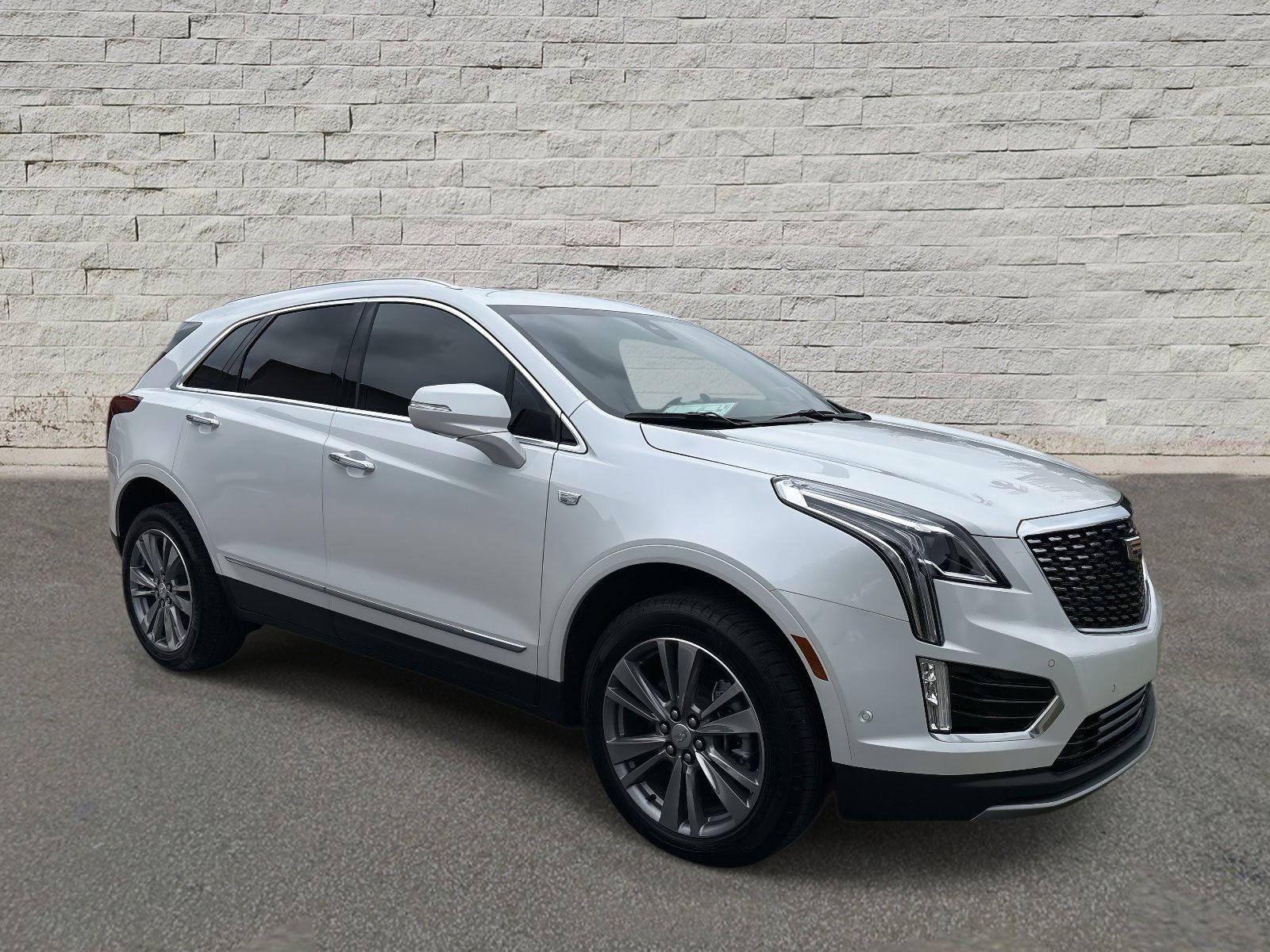 2025 Cadillac XT5 Premium Luxury photo 3
