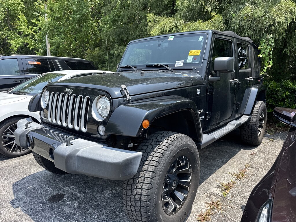 Used 2017 Jeep Wrangler Unlimited Sahara SUV