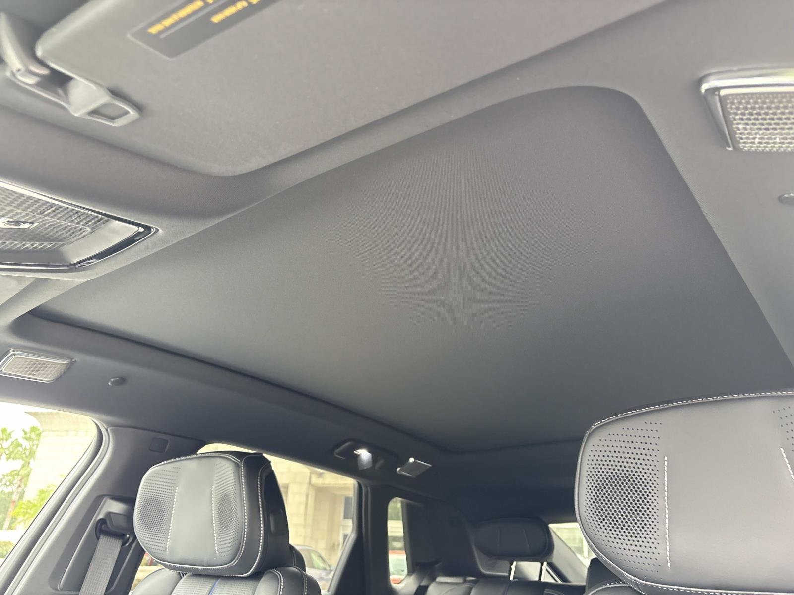 2026 Cadillac LYRIQ V - Photo 18