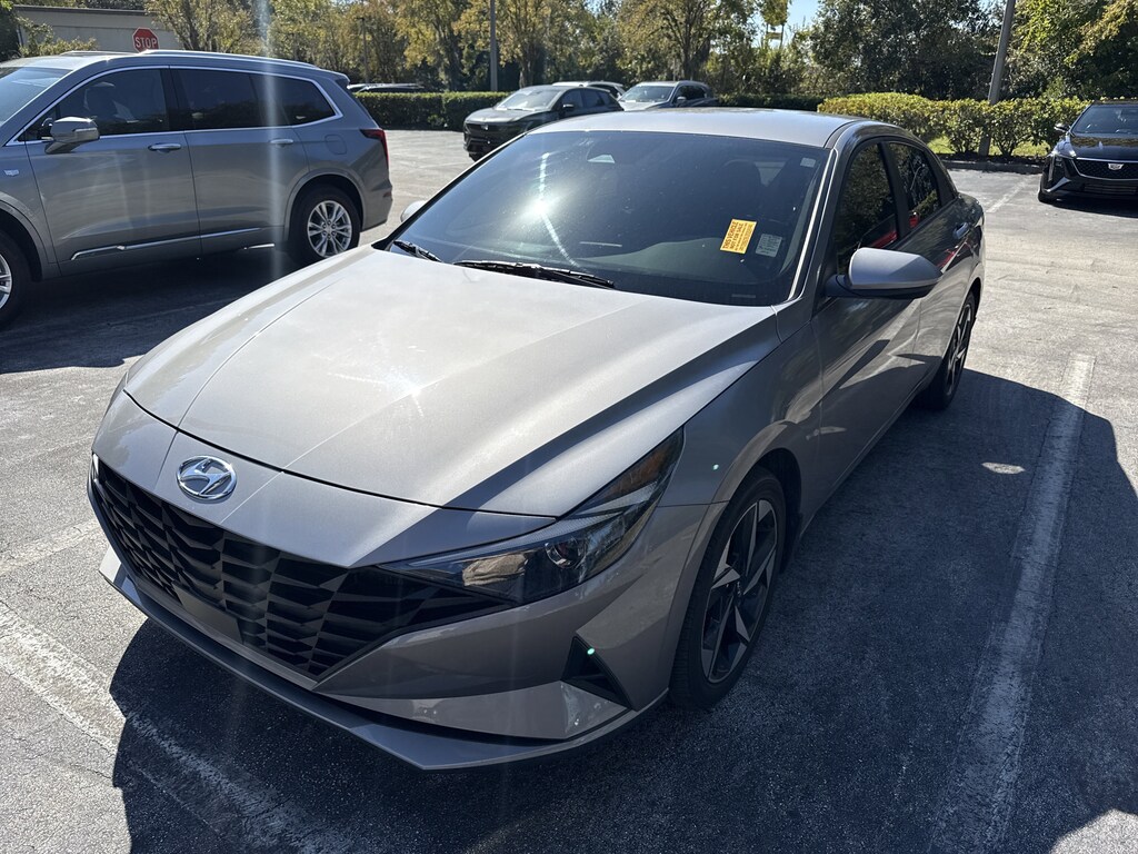 Used 2023 Hyundai Elantra SEL Sedan