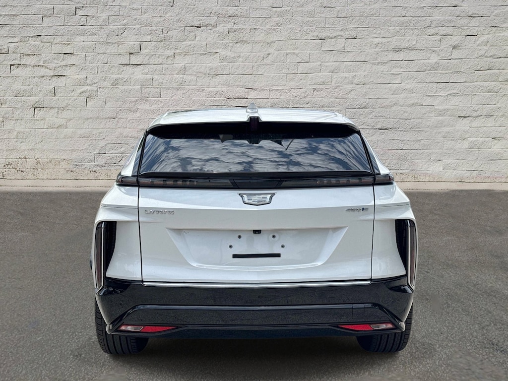 Certified 2024 CADILLAC LYRIQ Luxury 1 SUV