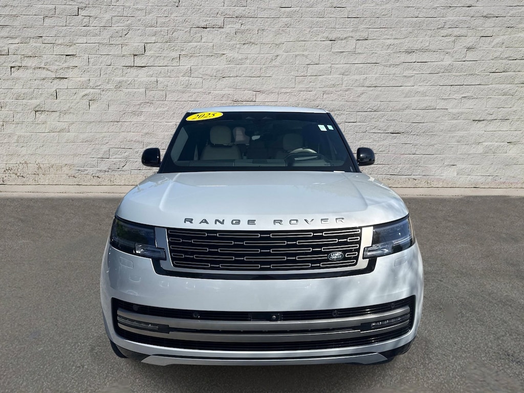 Used 2025 Land Rover Range Rover SE SUV