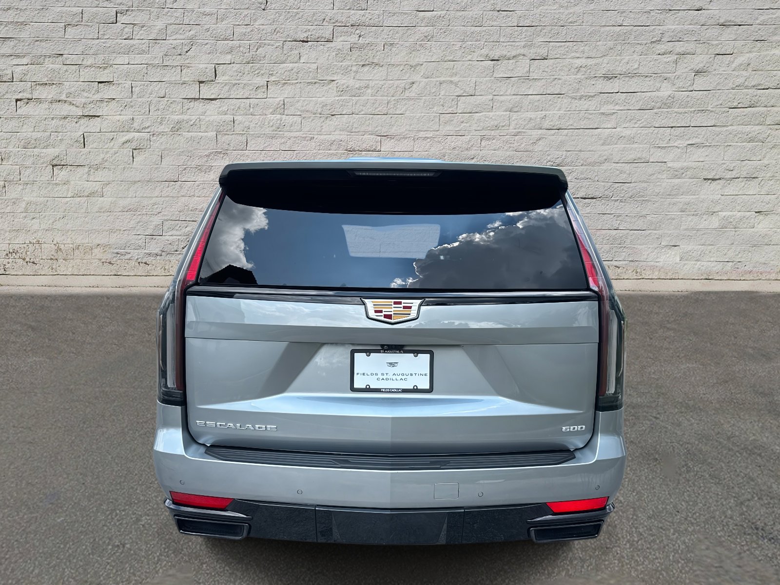2024 Cadillac Escalade Sport photo 3