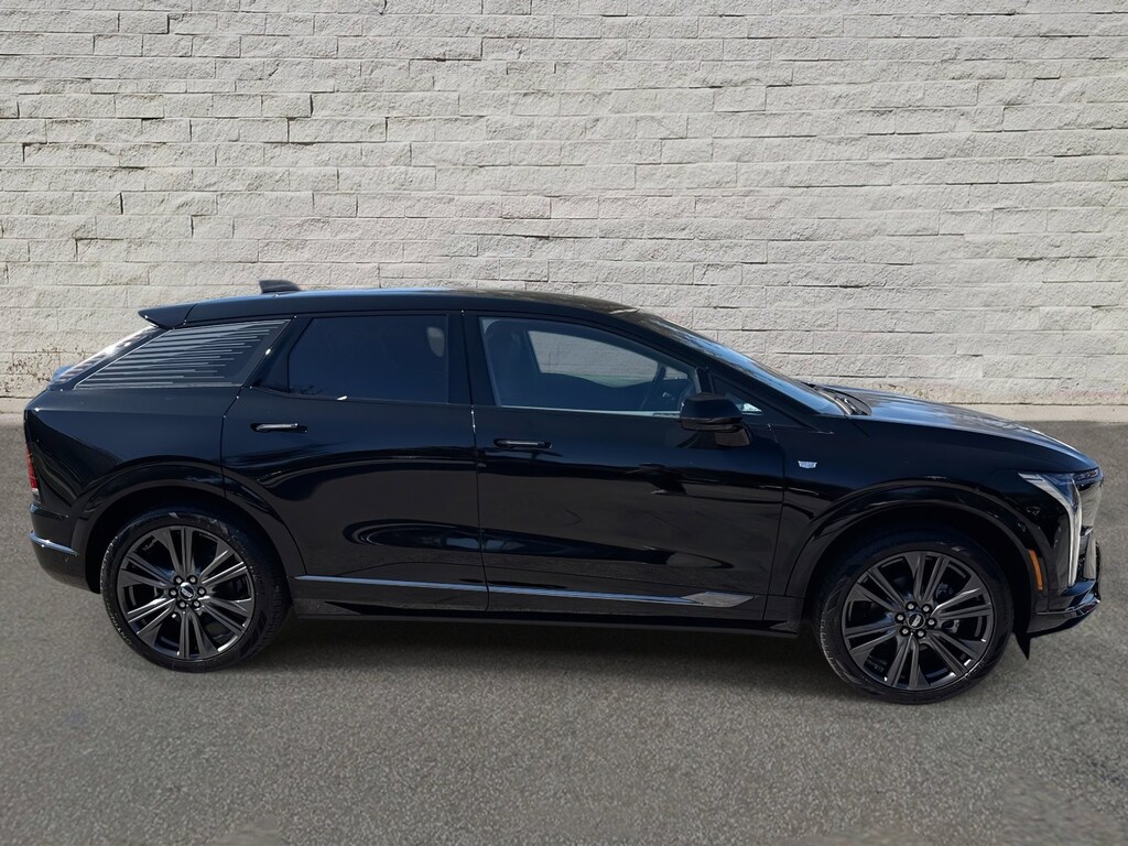 New 2026 CADILLAC OPTIQ Premium Sport SUV