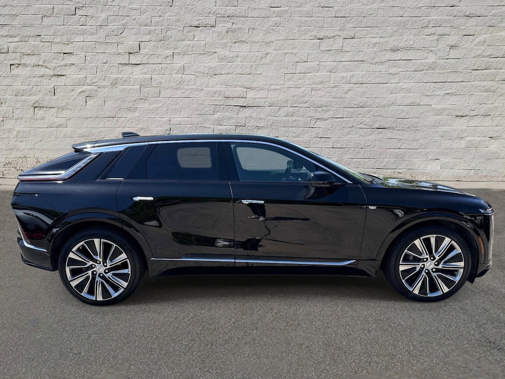 Used 2025 CADILLAC LYRIQ Luxury 3 SUV