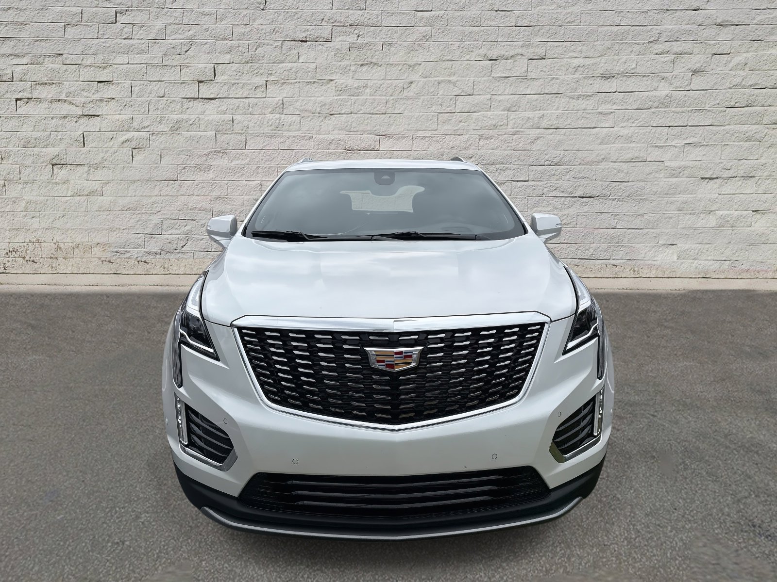 2025 Cadillac XT5 Premium Luxury photo 2