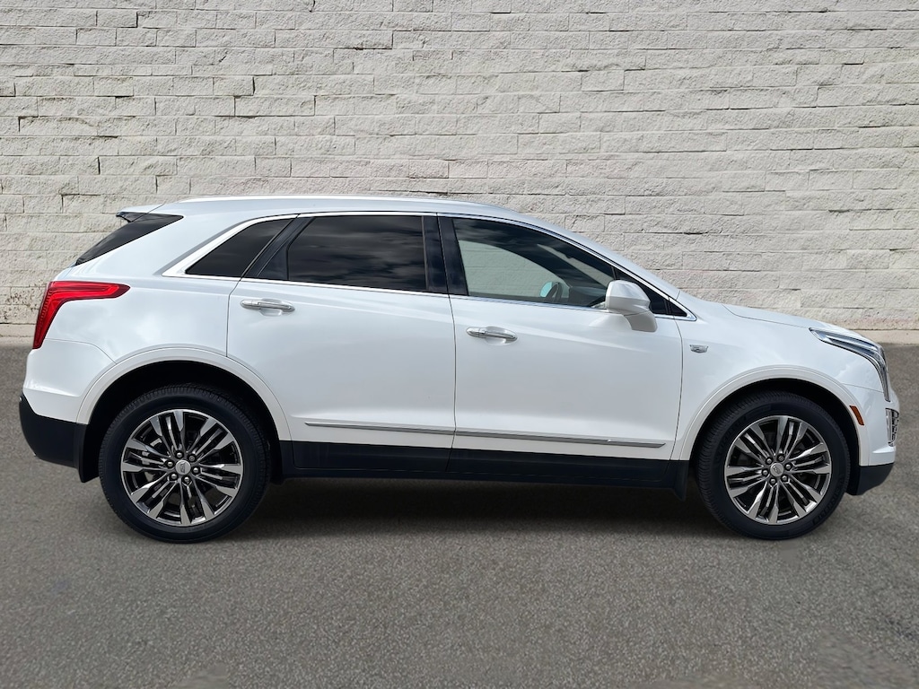 Used 2017 CADILLAC XT5 Premium Luxury AWD SUV