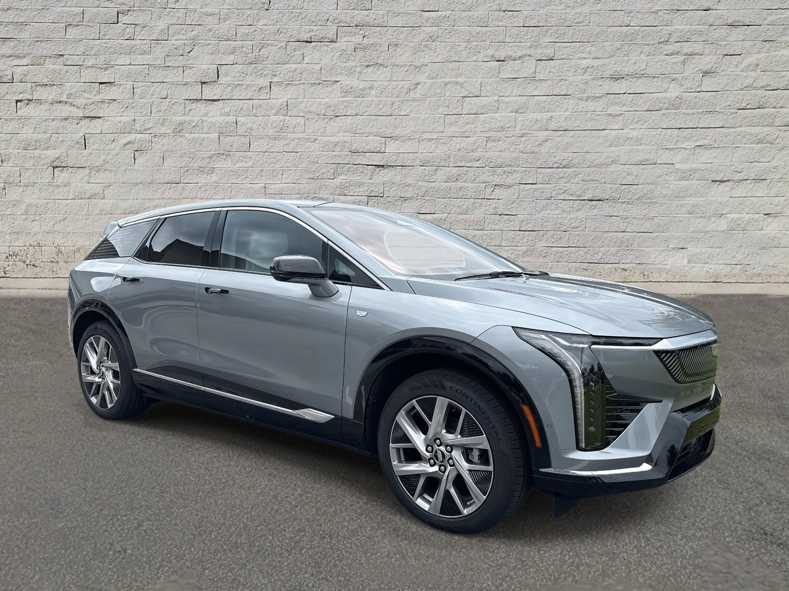 2025 Cadillac Optiq Luxury photo 3
