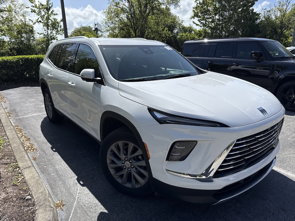 Used 2025 Buick Enclave Preferred SUV