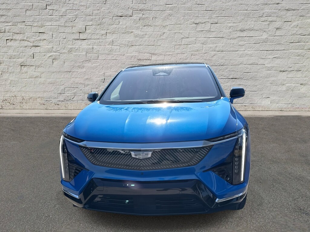 New 2026 CADILLAC OPTIQ Luxury SUV