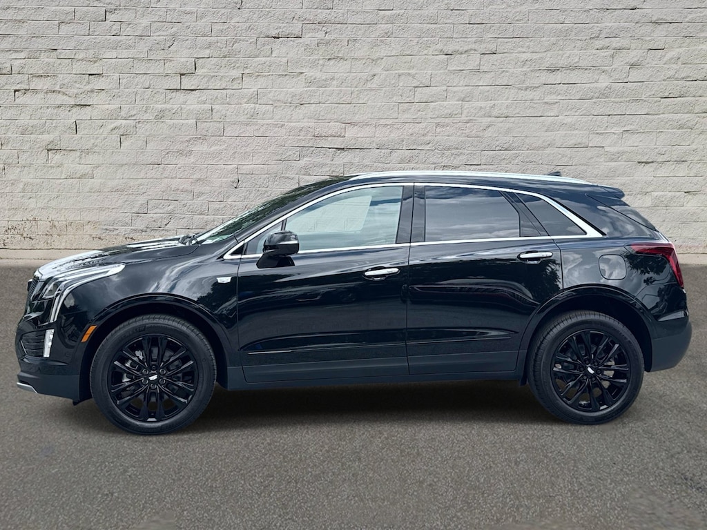 New 2026 CADILLAC XT5 Premium Luxury SUV