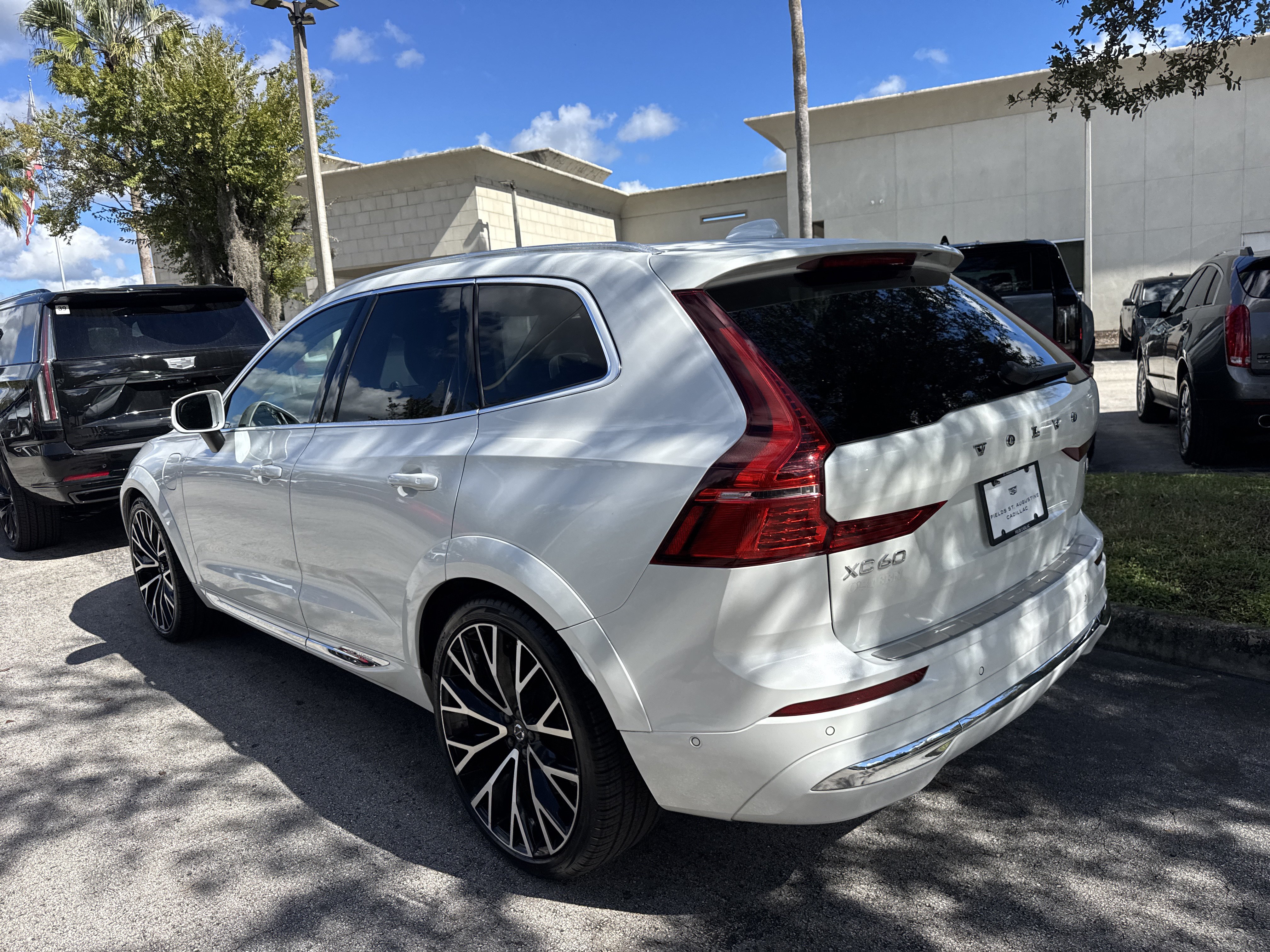 Used 2022 Volvo XC60 Recharge Plug-In Hyb Inscription SUV