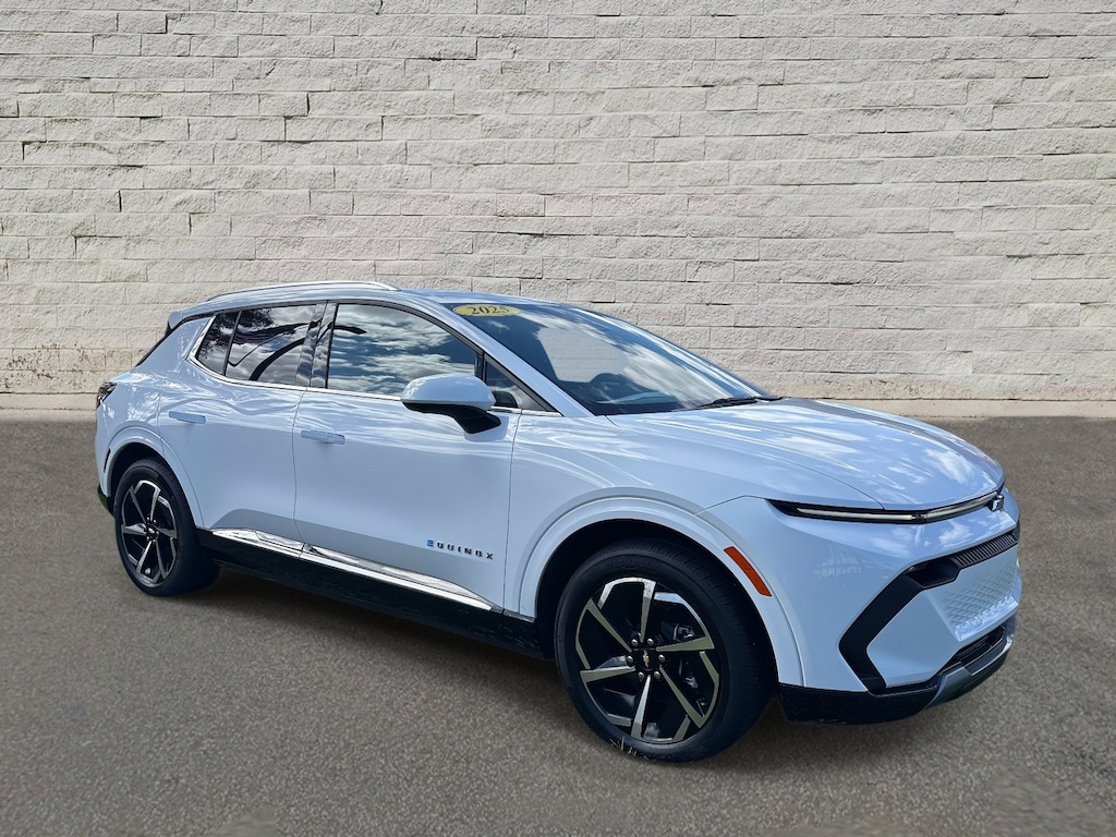 Used 2025 Chevrolet Equinox EV LT SUV