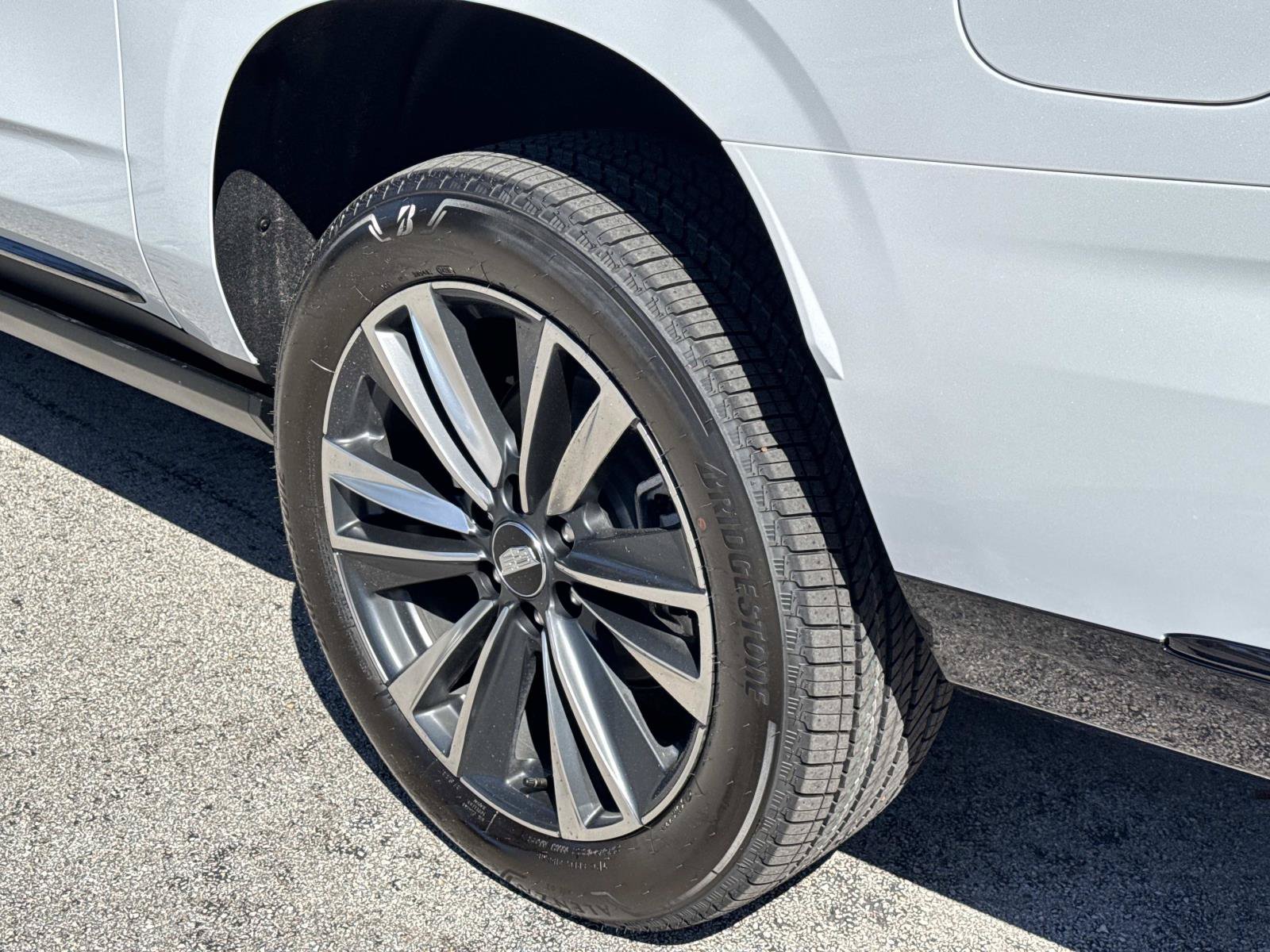 2027 Cadillac Escalade ESV Sport - Photo 12