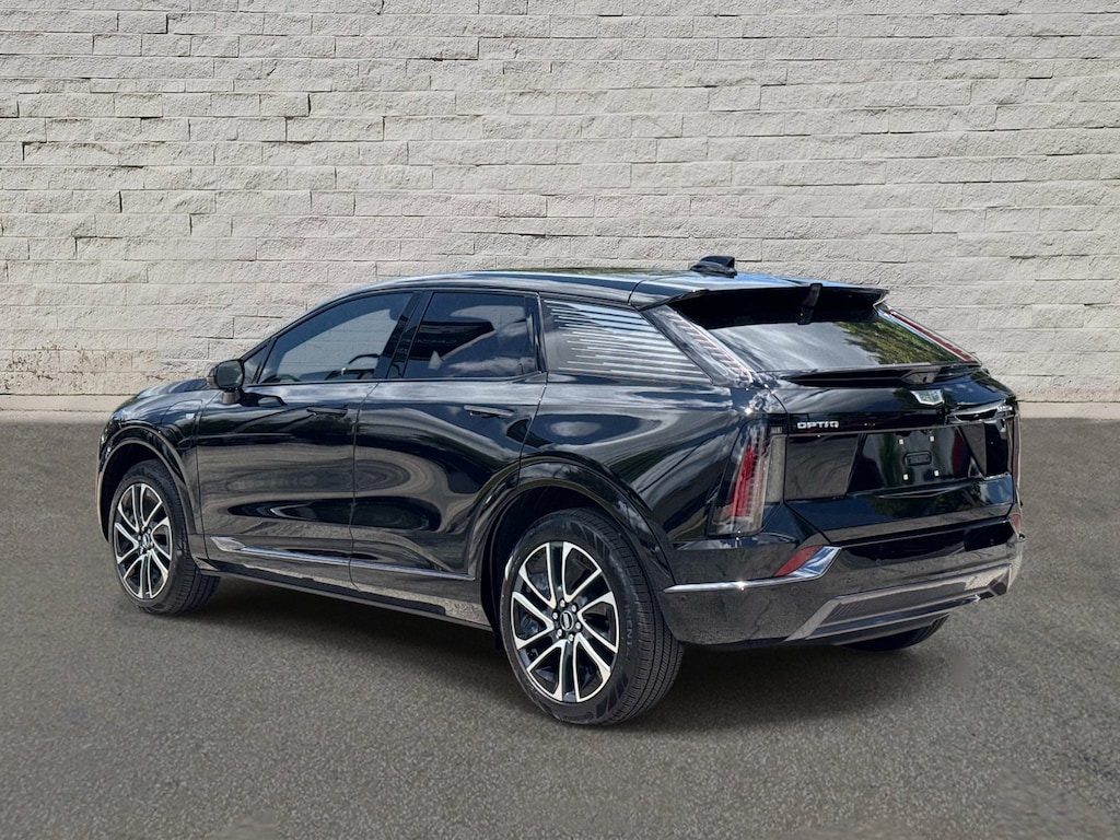 Certified 2025 CADILLAC OPTIQ Sport 2 SUV