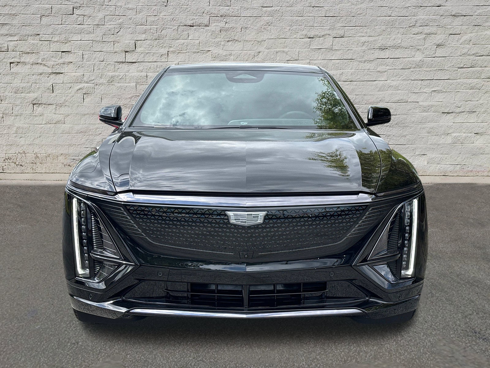 2025 Cadillac Lyriq Sport photo 4