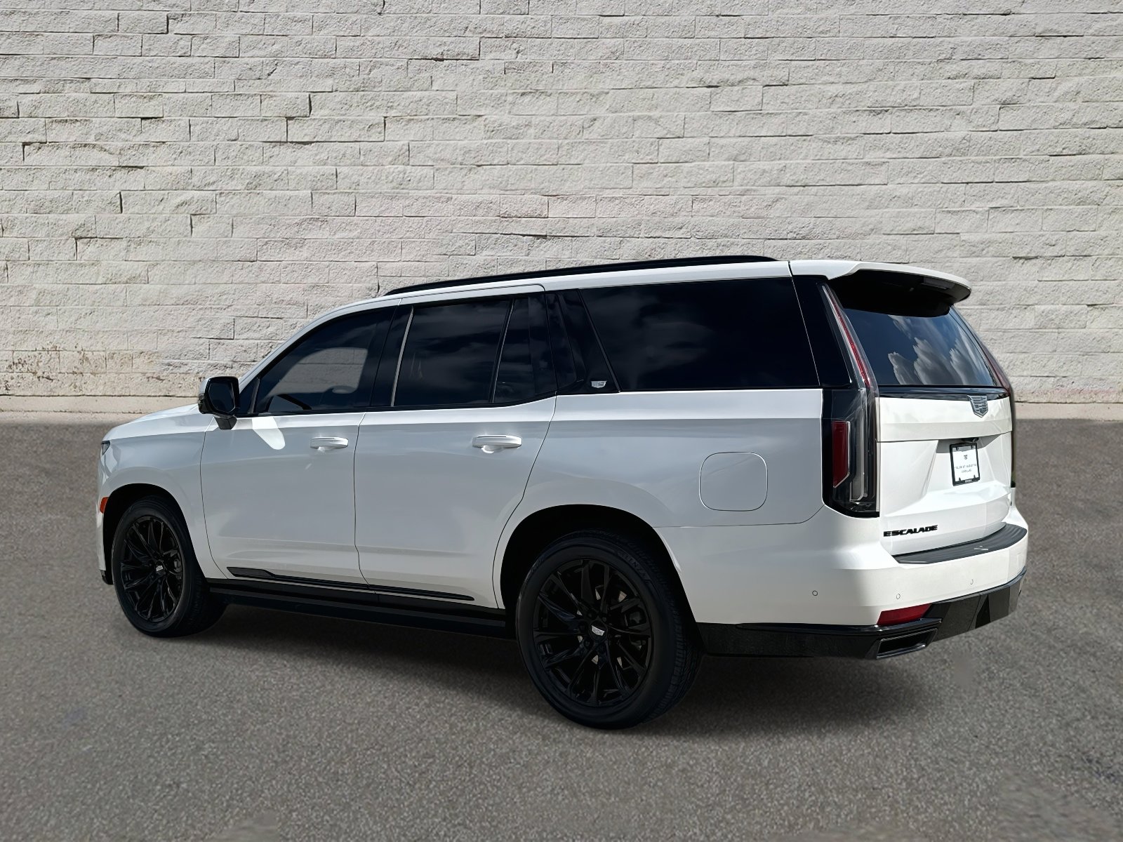 2023 Cadillac Escalade Sport Platinum photo 3