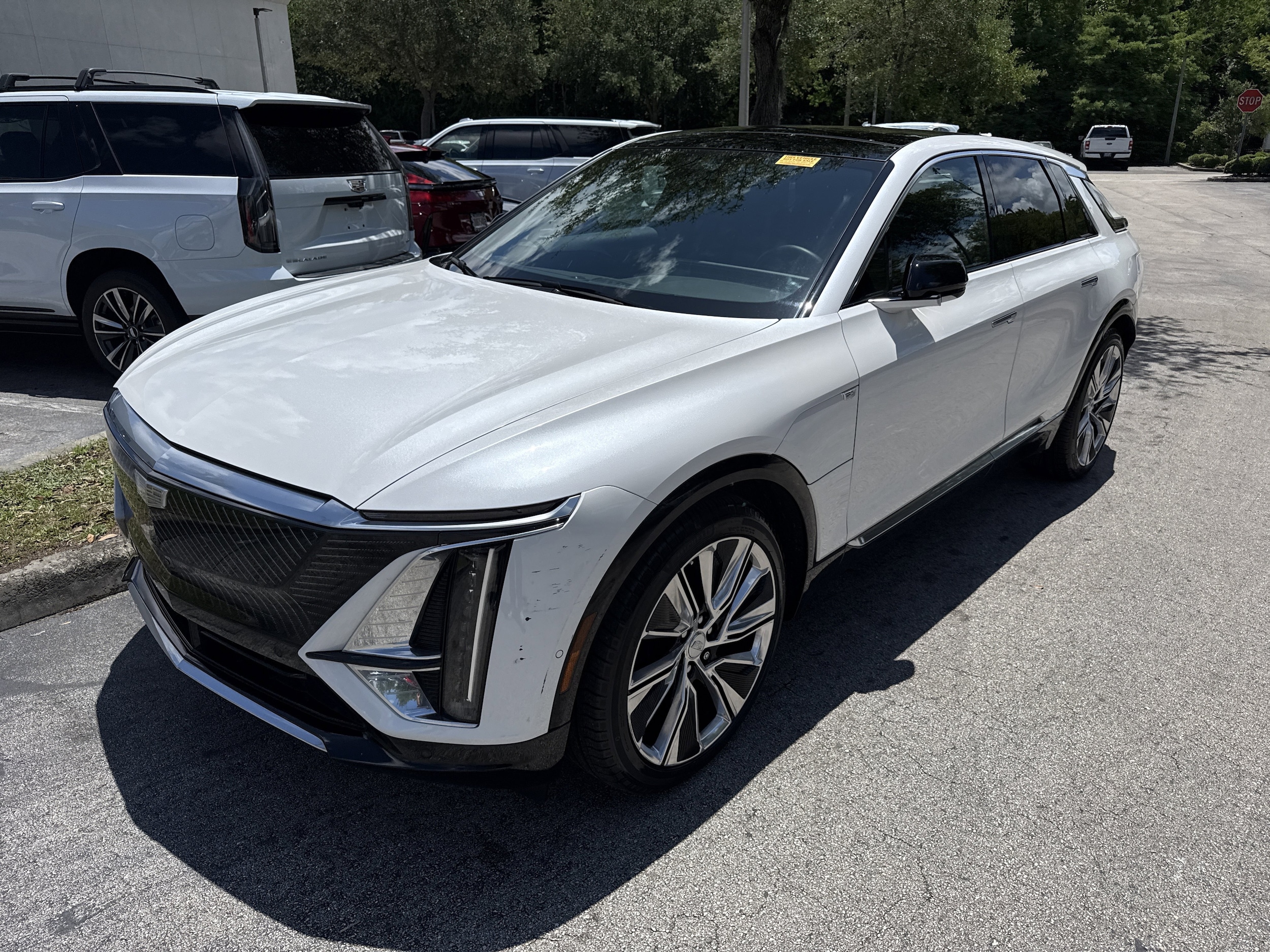 2025 Cadillac Lyriq Luxury 3 AWD's photo